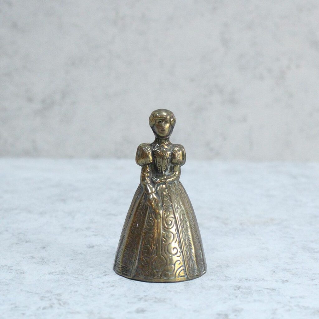 アンティークレディベルⅡ イギリス テーブルベル 呼び鈴 置物 アンティーク雑貨9
