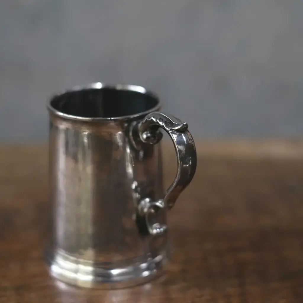 アンティークシリングタンカード ビアマグカップ 赤いガラス底 イギリス シルバープレート1