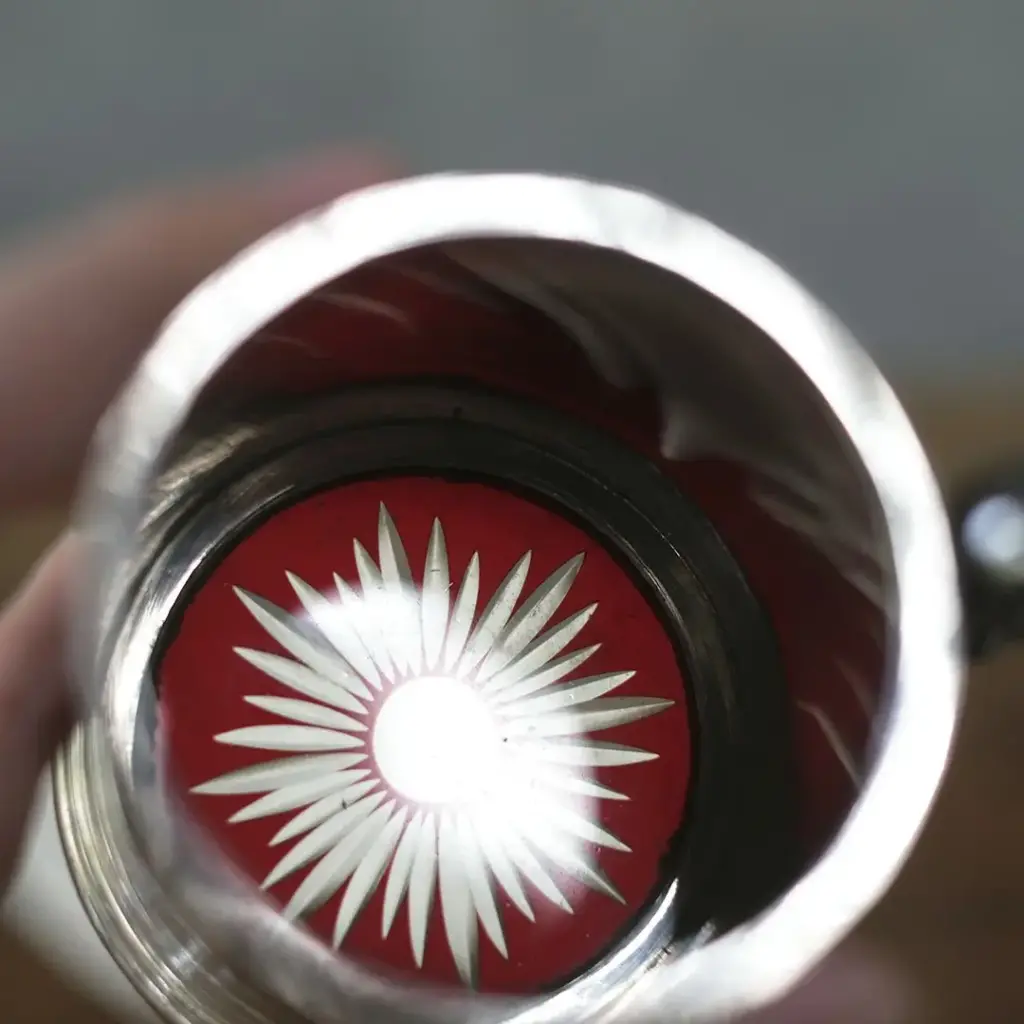 アンティークシリングタンカード ビアマグカップ 赤いガラス底 イギリス シルバープレート2