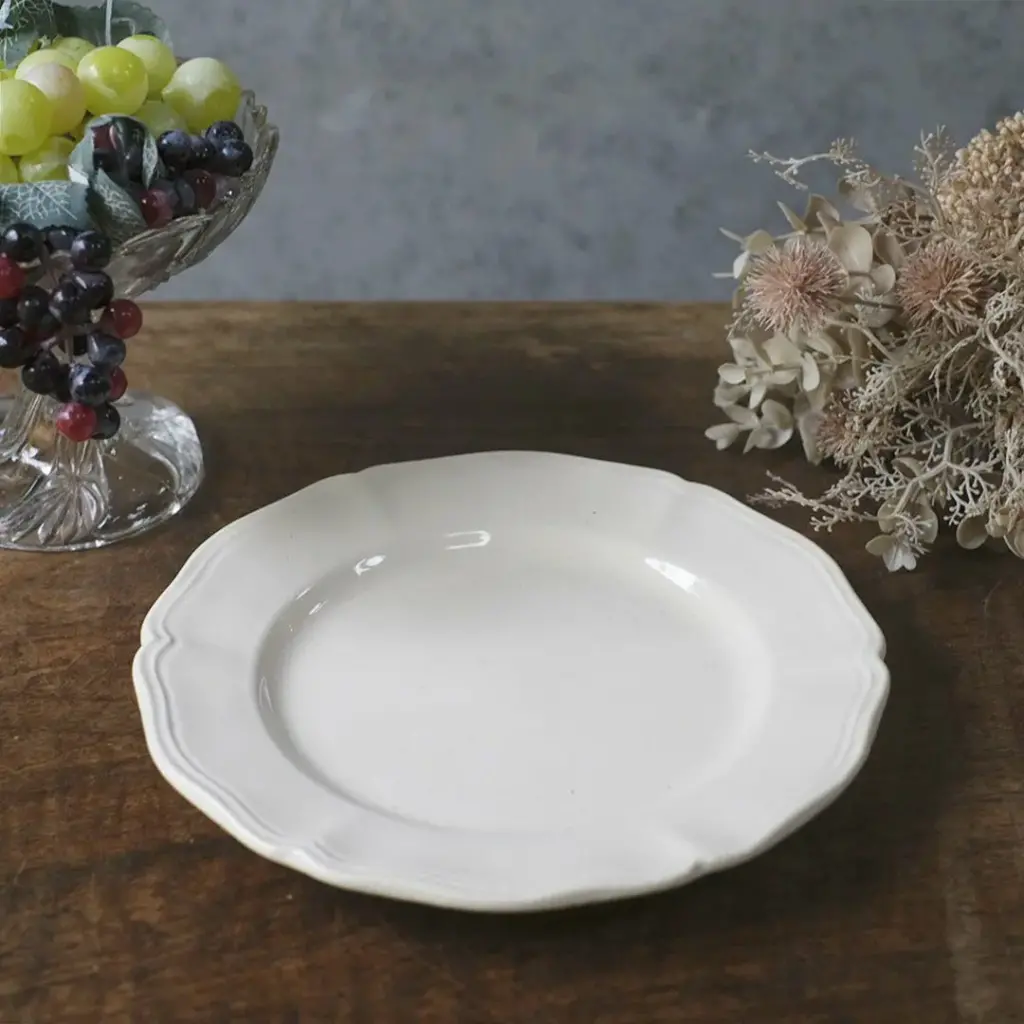 アンティーク皿 フラワーリムプレート 21cm 白 花リム皿/アンティーク食器