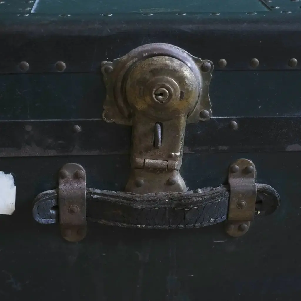 ヴィンテージトランク イギリス グリーン1
