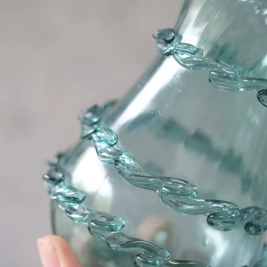 ヴィンテージフラワーベース 花瓶 青いガラス イギリス3