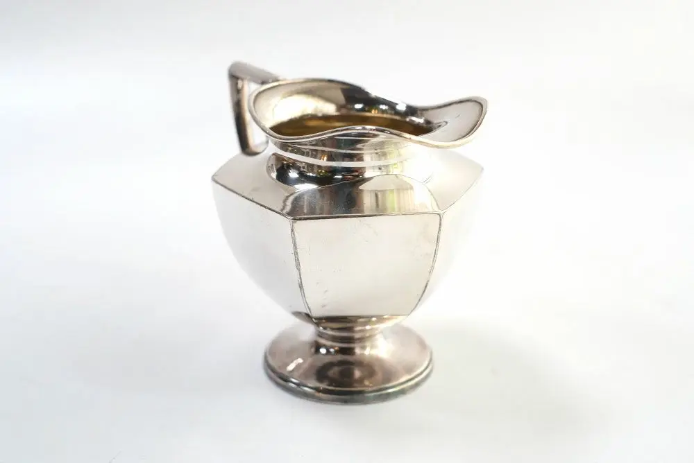 ヴィンテージミルクポット / FORBES SILVER　1894年創業 英国Meriden Britannia社製シルバープレートのミルクジャグ2
