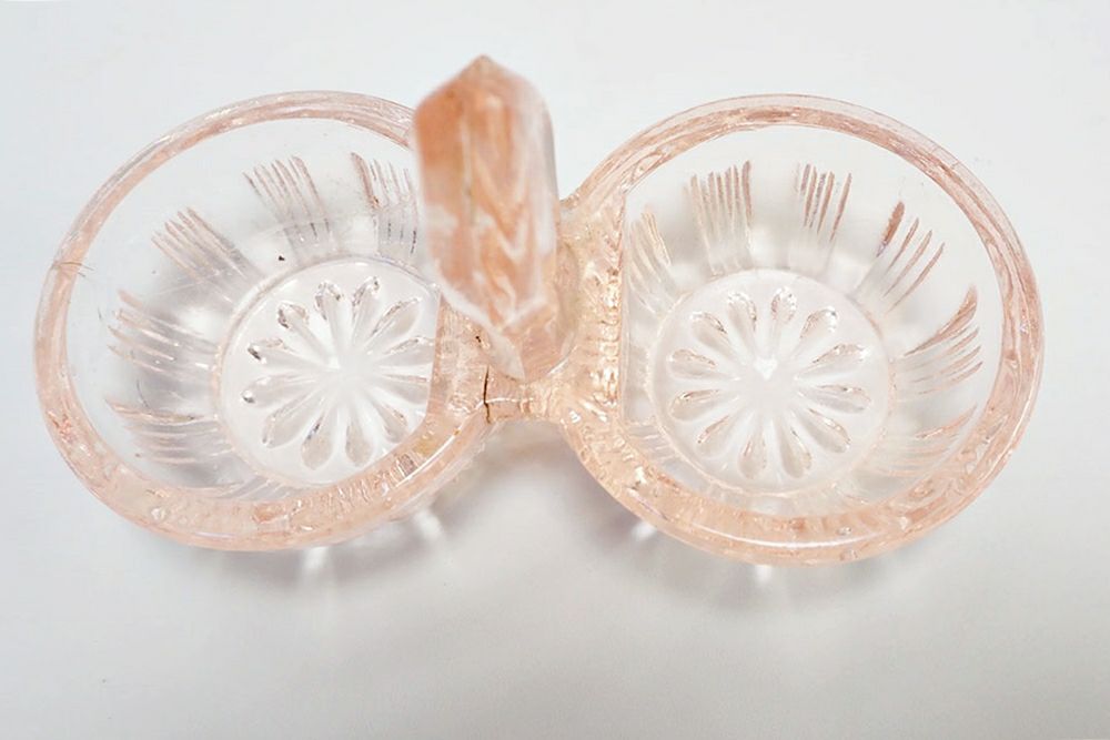 アンティーク サリエール (塩入れ)フランス ピンクの小さなガラス製スパイスディッシュ/アンティーク食器1