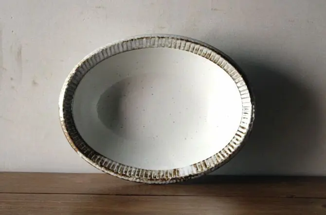 美濃焼 ふちさびカレー皿 十草レリーフ パスタ皿としてもおすすめ おしゃれな食器1