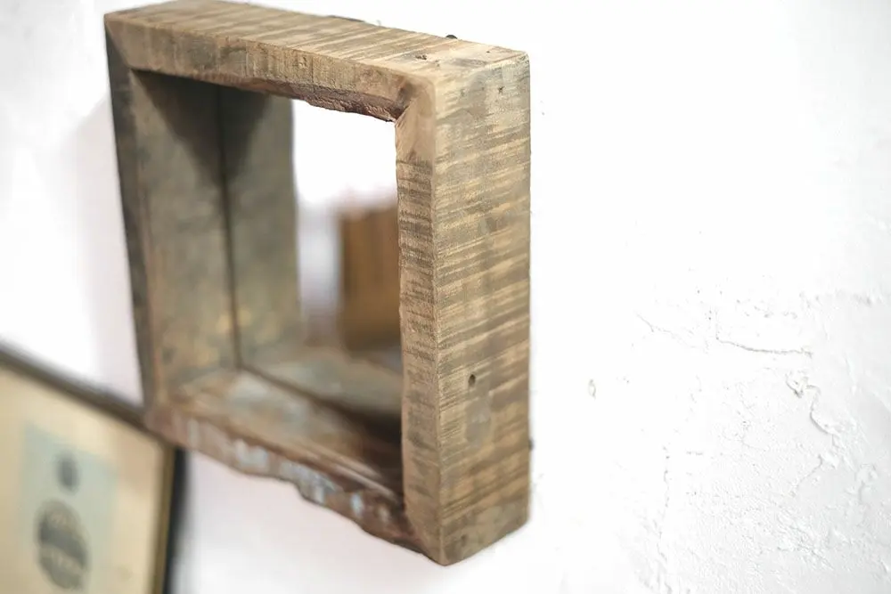 古材フレームの壁掛けミラー 小さな壁掛け鏡 インテリア雑貨3