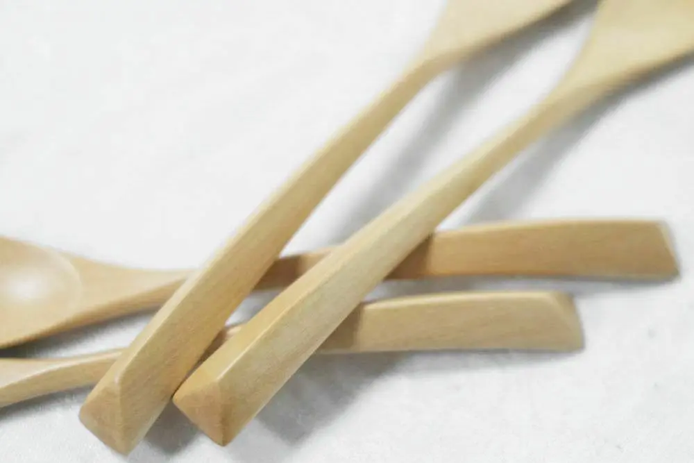 ツゲ材 三角柄スプーン ナチュラルな天然素材 軽くて丈夫2