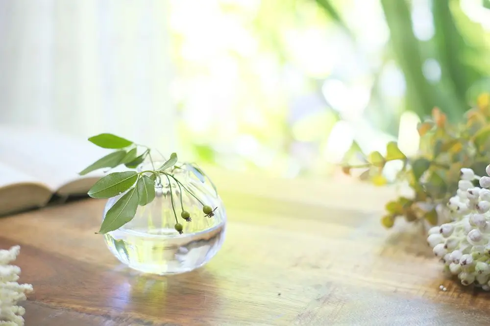 小さなフラワーベース（つぼみ） インテリア雑貨