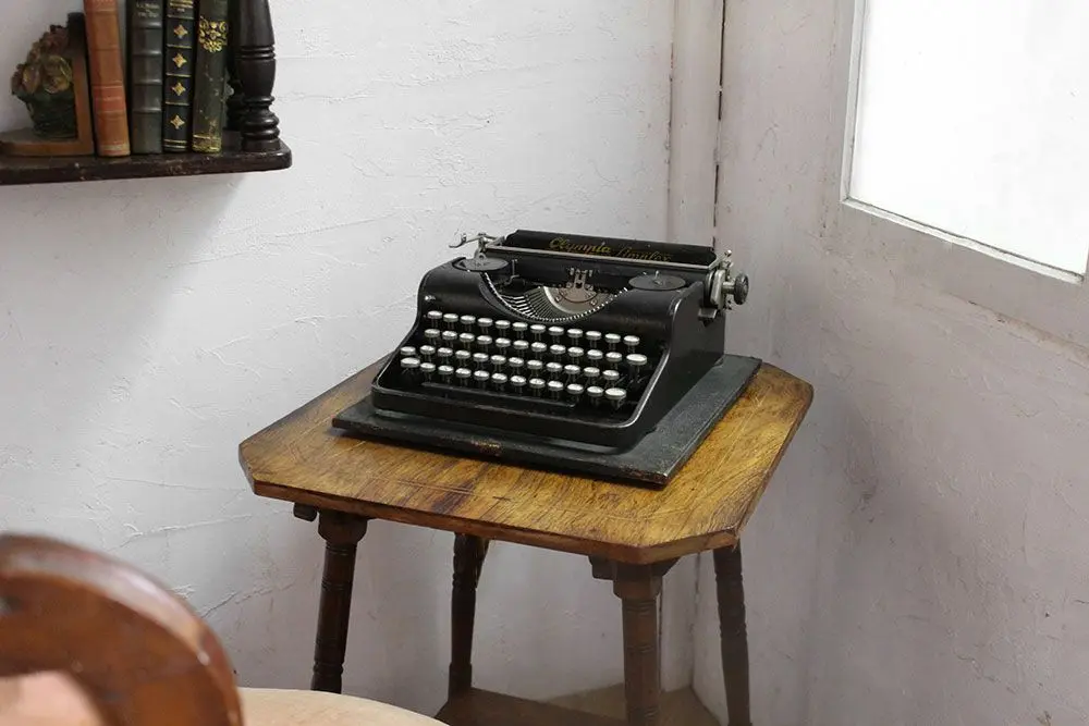 アンティーク タイプライターOLYMPIA SIMPLEX ドイツ タイプライター界のメルセデスベンツ アンティーク雑貨