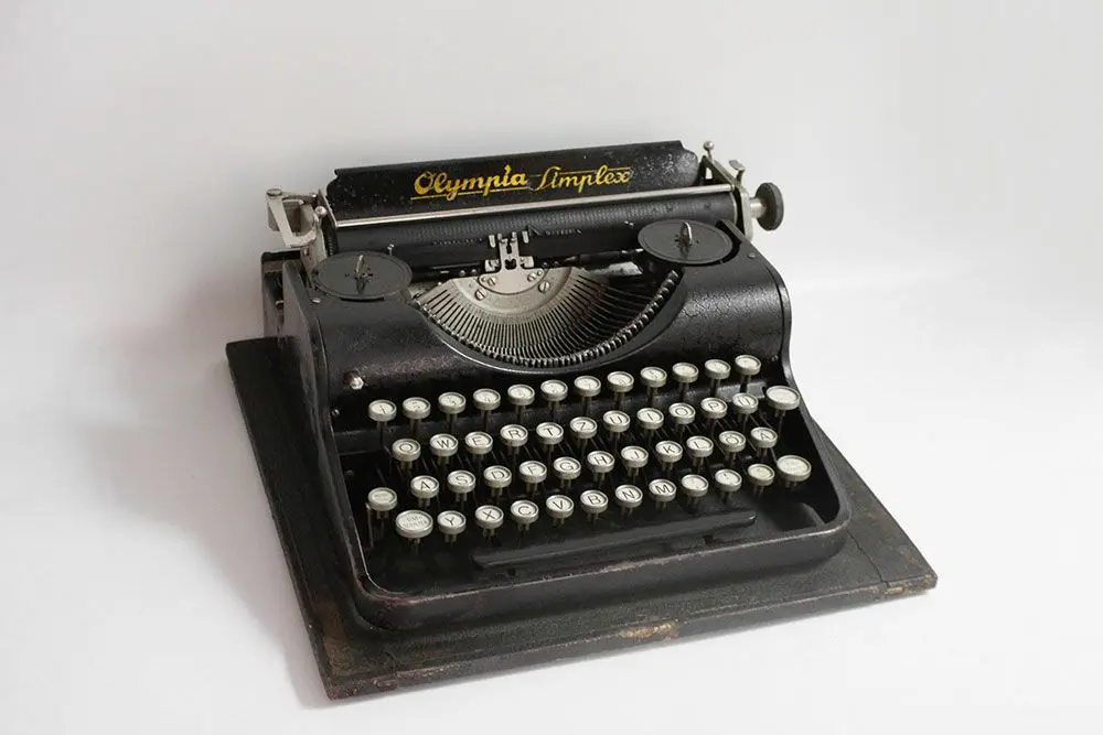 アンティーク タイプライターOLYMPIA SIMPLEX ドイツ タイプライター界のメルセデスベンツ アンティーク雑貨