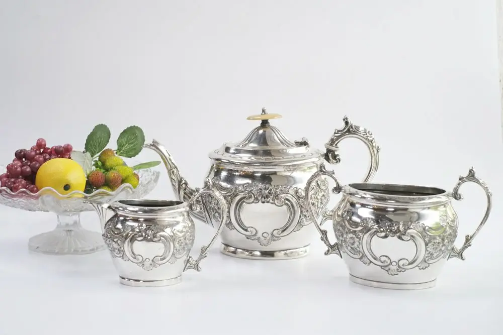 アンティーク シルバープレートティーセット 花とロカイユ イギリス 3点セット アンティーク雑貨