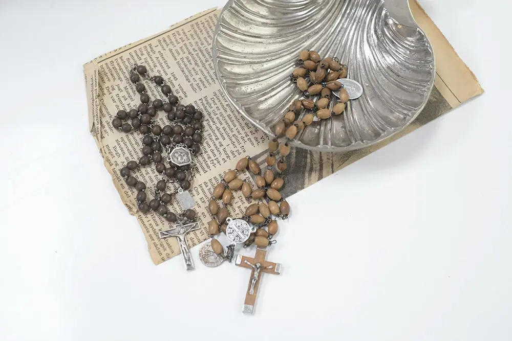 アンティークロザリオ 落ち着いた色合いの木製ビーズ フランス アンティーク雑貨