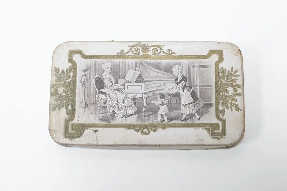 アンティーク ドラジェボックス(砂糖菓子の紙箱) フランス アンティーク雑貨3