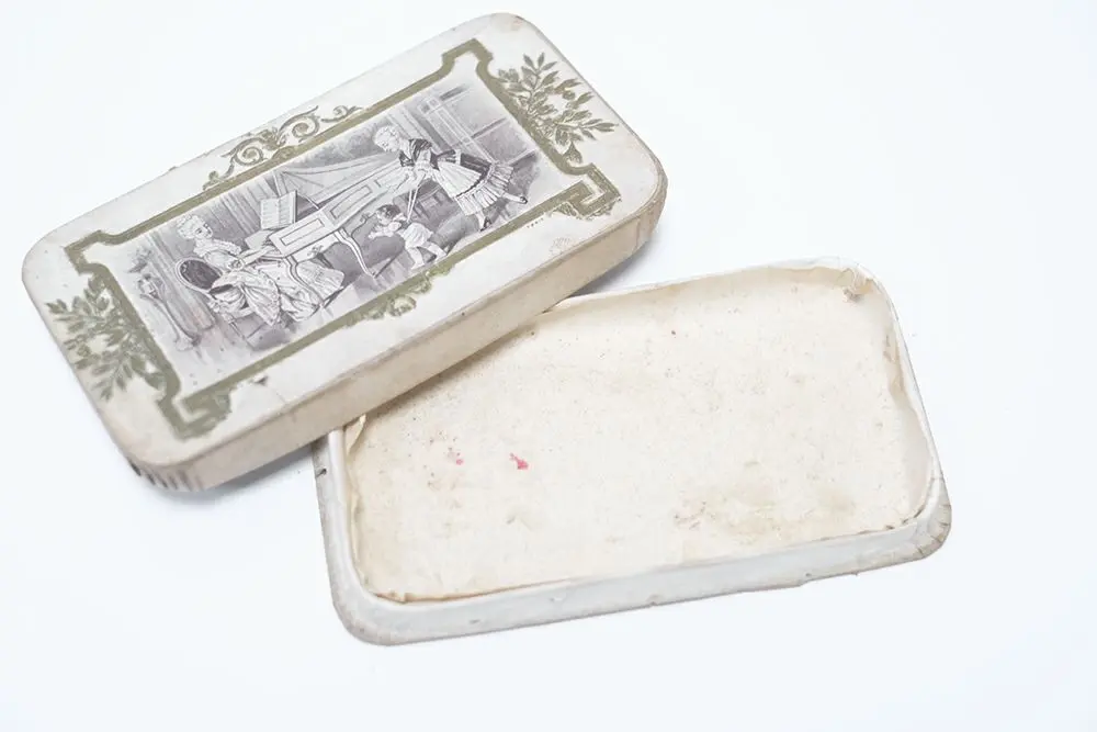 アンティーク ドラジェボックス(砂糖菓子の紙箱) フランス アンティーク雑貨2