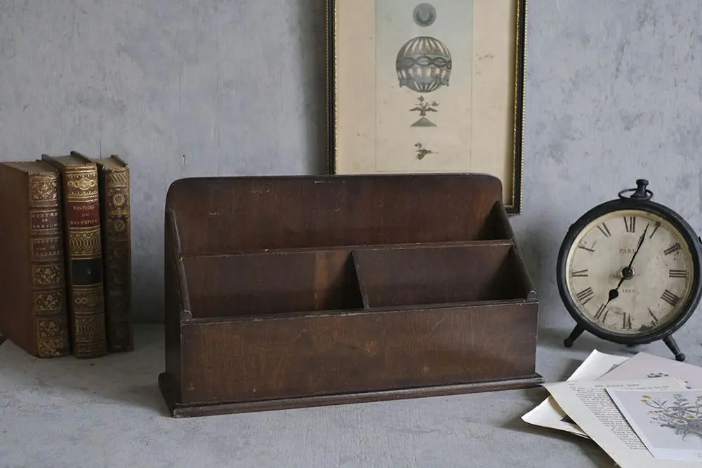 イギリスアンティーク 木製レターラック(幅31.8cm)　本や文房具の卓上収納ボックス アンティーク雑貨1