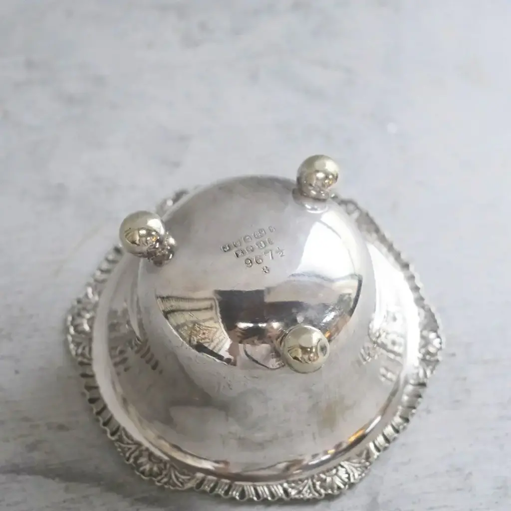 アンティークシュガーボウル シルバープレート イギリス 3つ足 アンティーク食器2