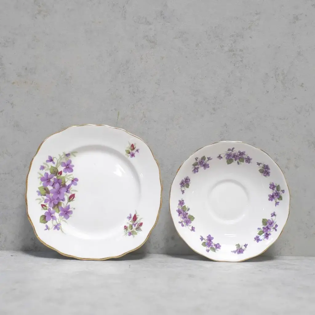 ヴィンテージティーカップトリオ Colclough(コルクラフ)菫 バイオレット イギリス2