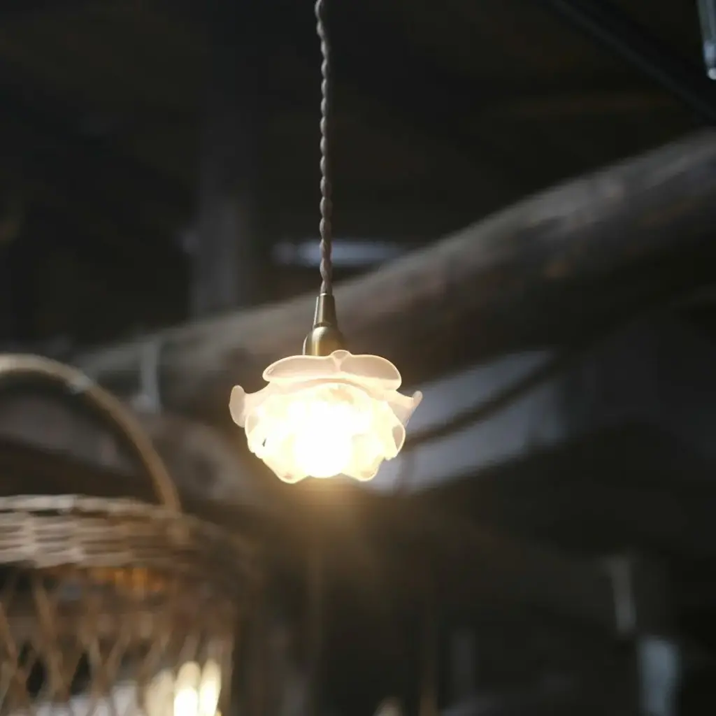 アンティーク ローズフリルランプ フランス ミニ ガラス 照明 アンティーク雑貨