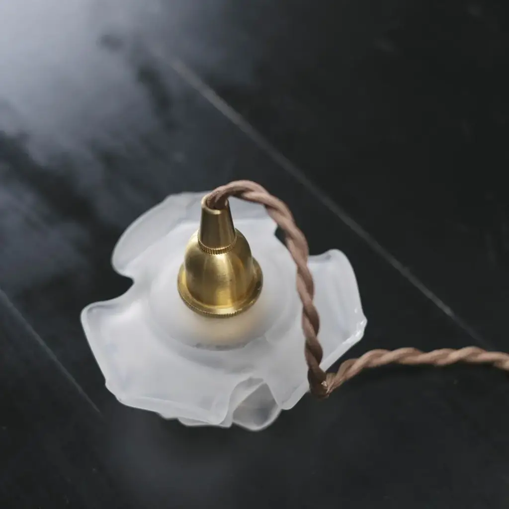 アンティーク ローズフリルランプ フランス ミニ ガラス 照明 アンティーク雑貨4