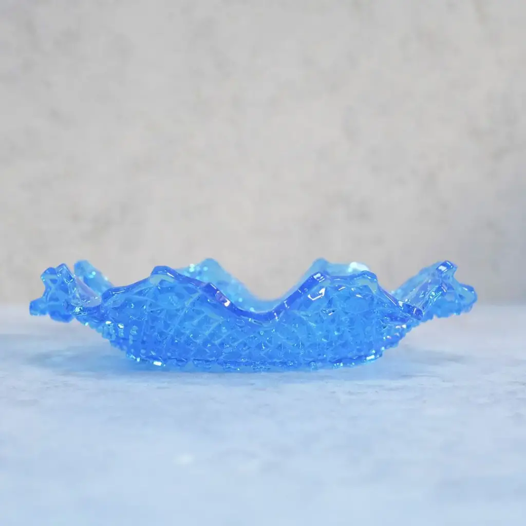 アンティーク ガラス皿 フリル ブルー イギリス 青いガラストレイ/アンティーク食器1