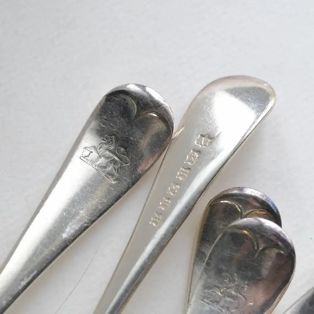 アンティークデザートフォーク シルバープレート イギリス 獅子 アンティークカトラリー1
