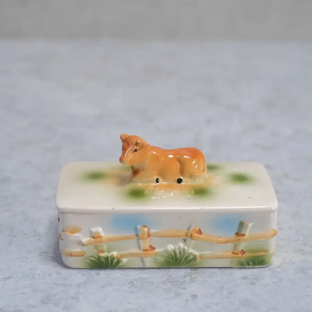 ヴィンテージバターケース 牛の飾り付き イギリス FOREIGN
