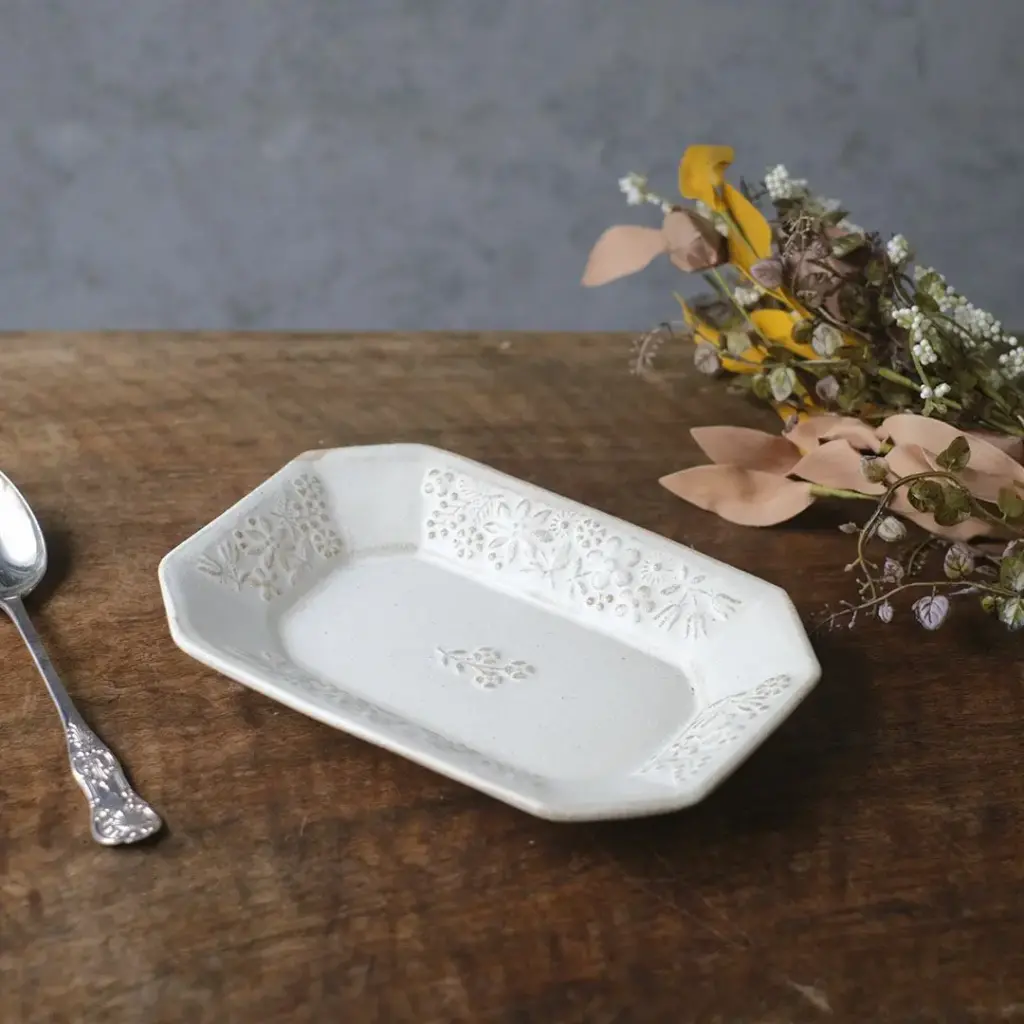 益子焼 kukka(クッカ) 八角皿 中 22cm キナリ色 わかさま陶芸 若林健吾 おしゃれな食器2