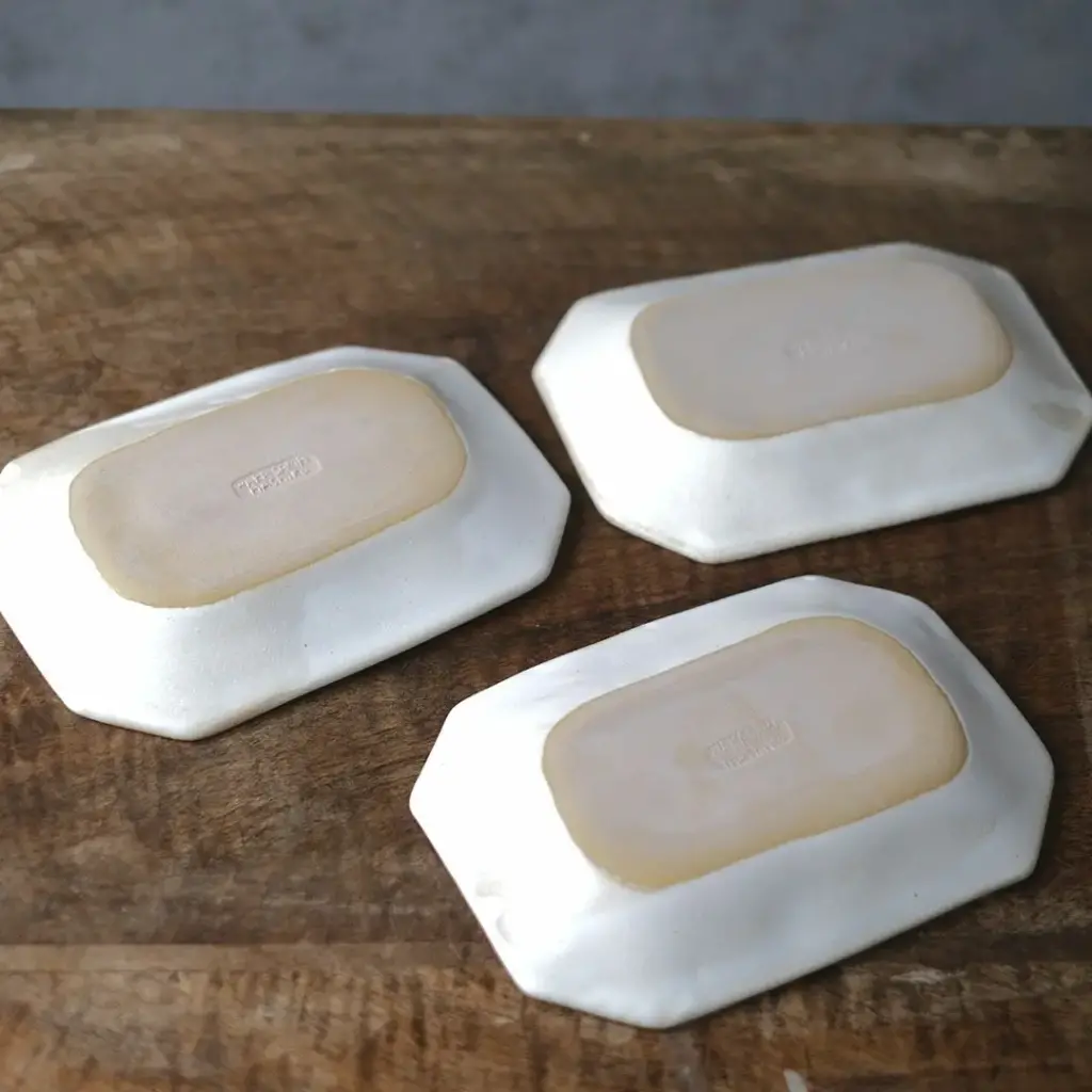 益子焼 kukka(クッカ) 八角皿 中 22cm キナリ色 わかさま陶芸 若林健吾 おしゃれな食器1