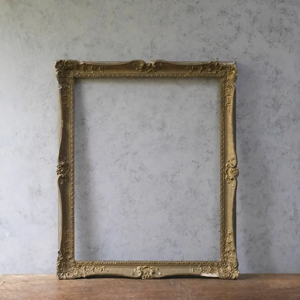 アンティークフレーム フランス 金色に塗装された豪華な額縁 アンティーク雑貨