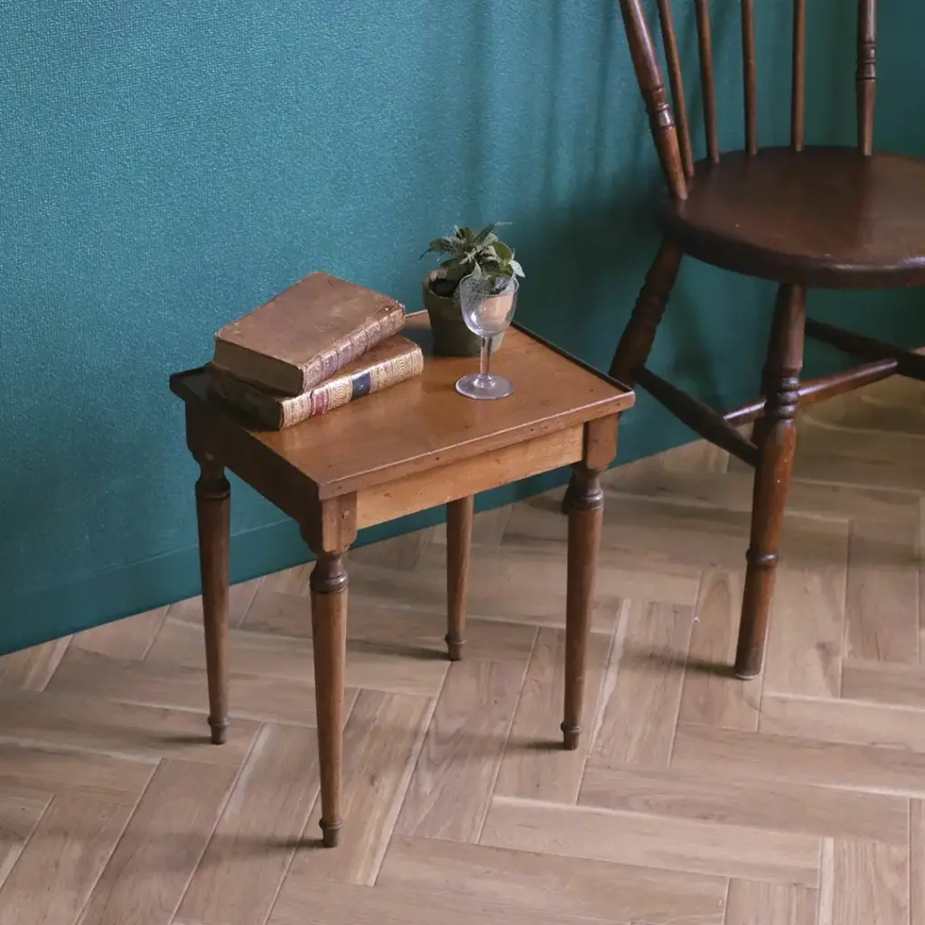 アンティーク 小さなサイドテーブル フランス アンティーク家具2