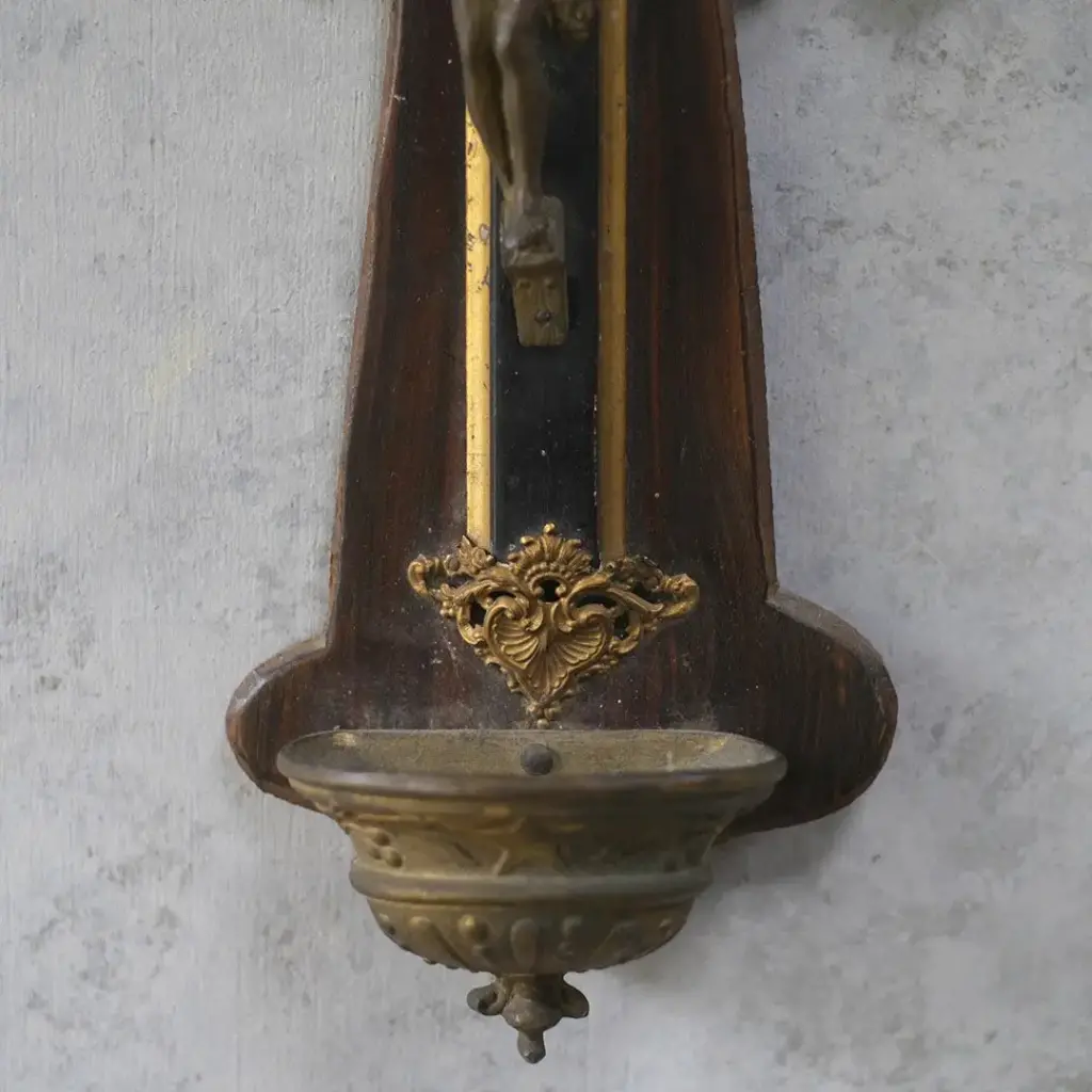 アンティーク 十字架 聖水盤付き キリスト像 木製ベース 宗教小物 フランス1