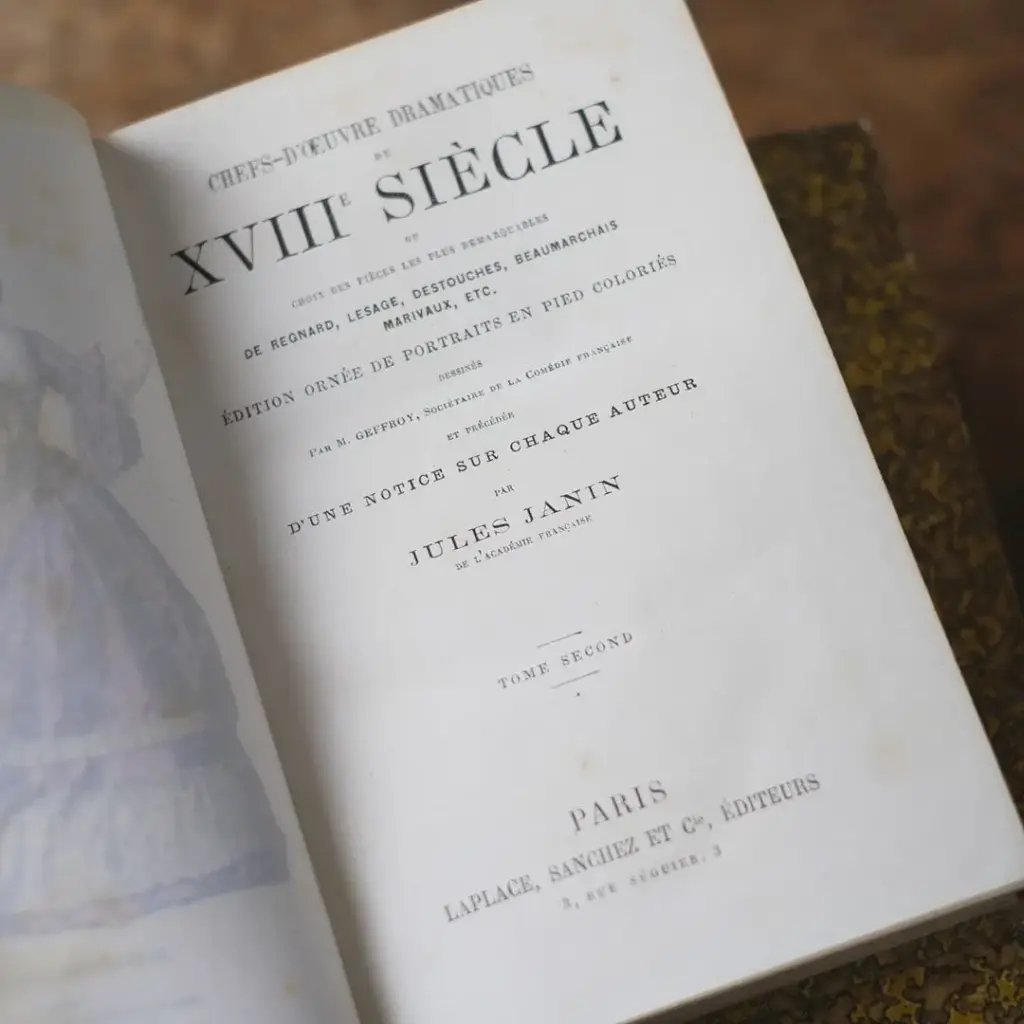 アンティークブック 革張りの古書 ヨーロッパ4