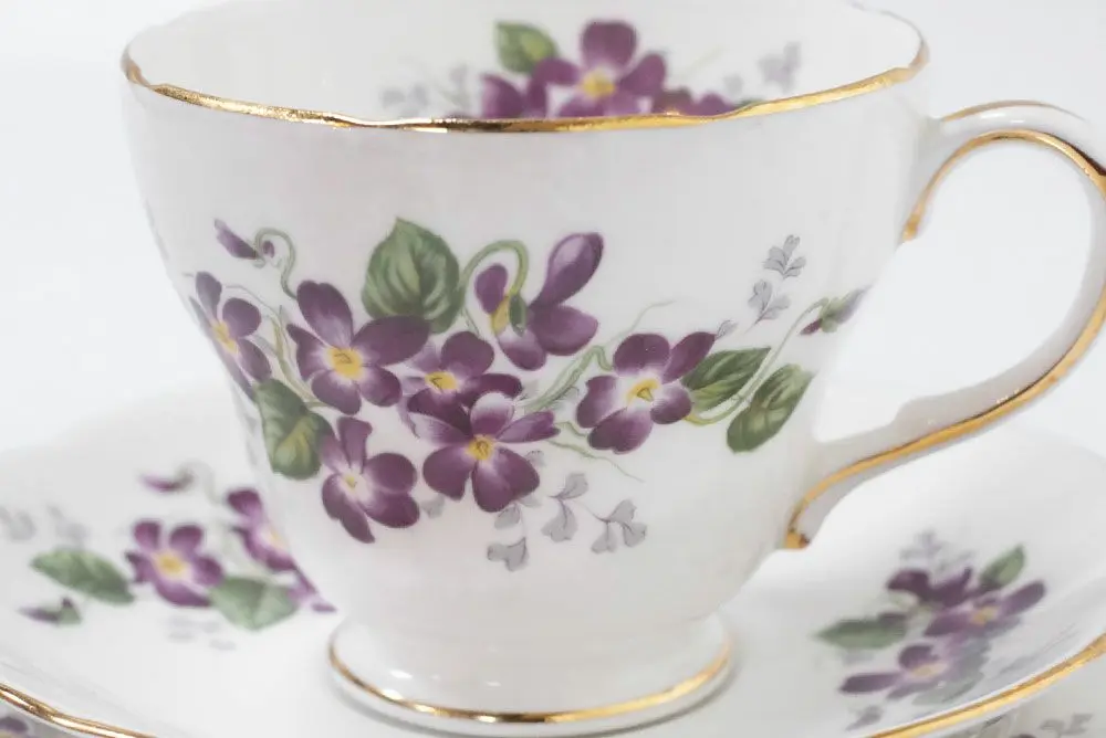 ヴィンテージ DUCHESSティーカップトリオ"Violetta" ダッチェス イギリス 菫 バイオレット ヴィンテージ食器4