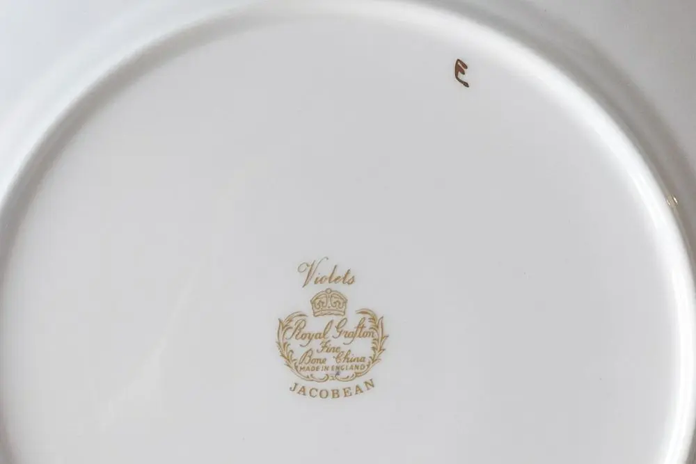 ヴィンテージB&Bプレート Royal Grafton Violets ロイヤルグラフトン スミレ柄の朝食用プレート ヴィンテージ食器1