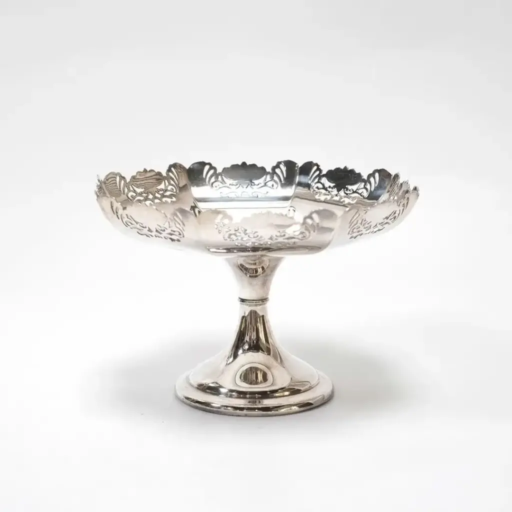 アンティークシルバープレート フルーツコンポート イギリス 透かし模様とすらりろ伸びた柱がエレガント アンティーク雑貨2