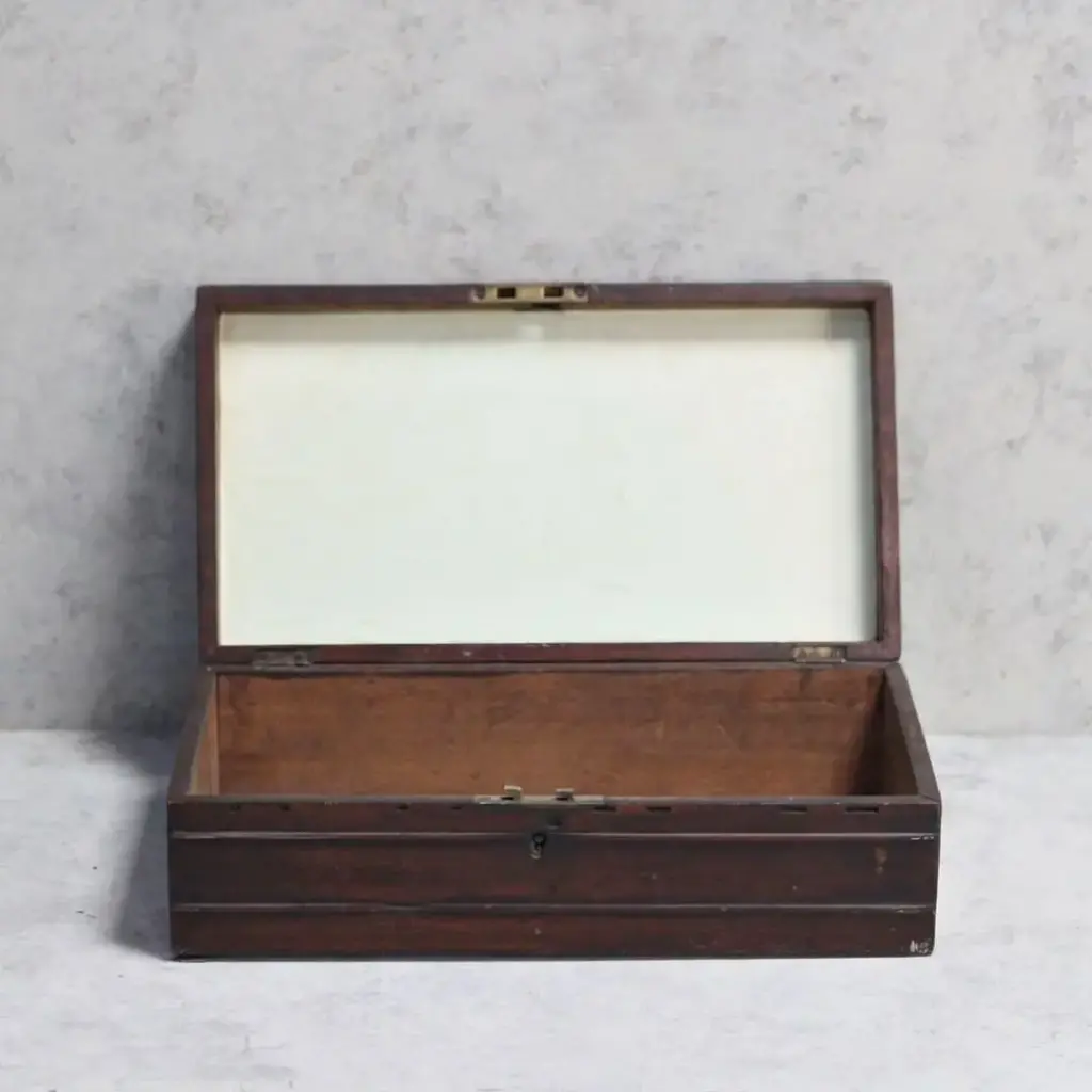 アンティーク ウッドボックス イギリス マホガニー 素朴な蓋付木箱 アンティーク雑貨2