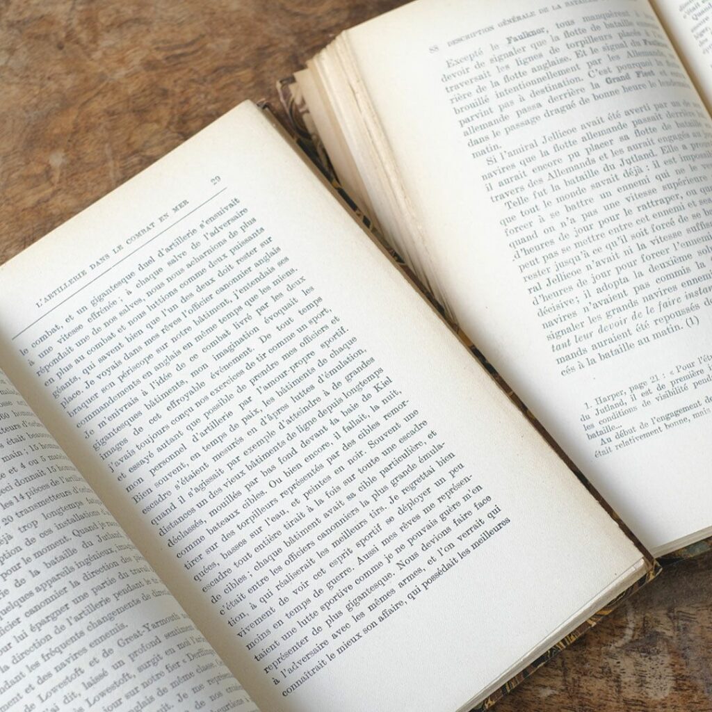 アンティークブック フランス 革張りの古書 1927～1928年 アンティーク雑貨4