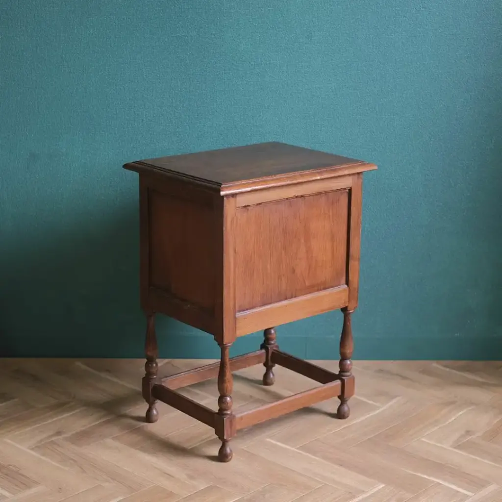 アンティーク ナイトテーブル オープン収納 フランス ベッドサイドテーブル アンティーク家具4