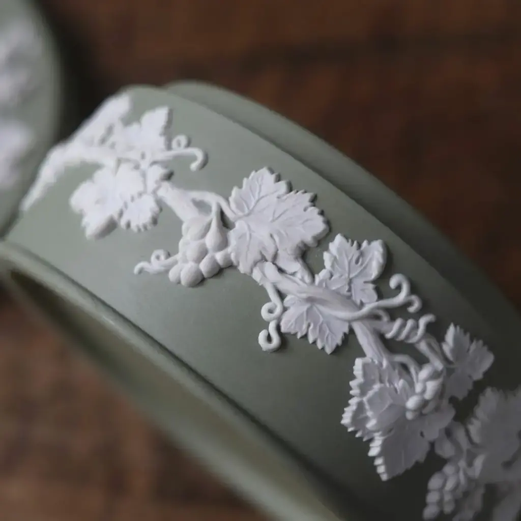 ヴィンテージ WEDGWOODジャスパー 蓋付小物入れ ケース ストーンウェア イギリス セージグリーン4