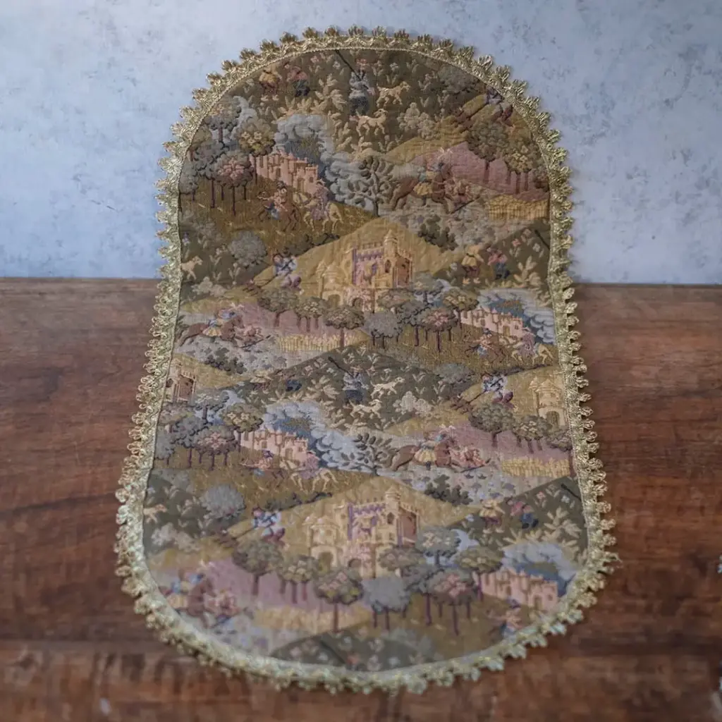 ビンテージ テーブルセンター フリンジ付き ゴブラン織りミニタペストリー ベルギー1
