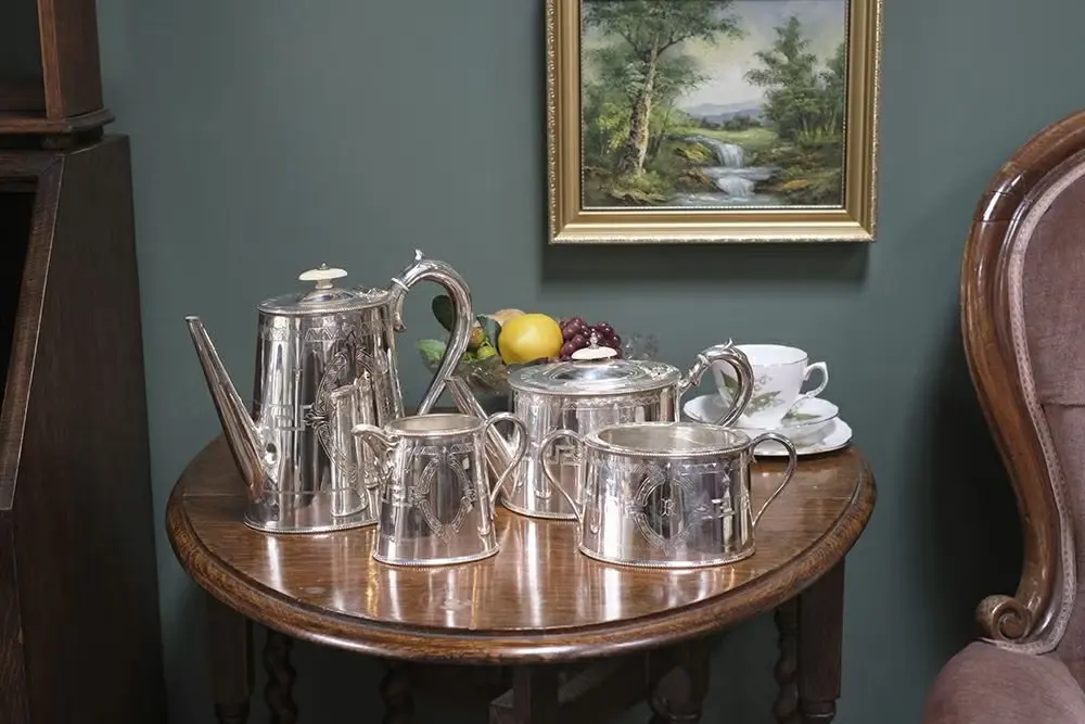 アンティークシルバープレートティーセット/Hukin＆Heath イギリス ハンドエングレービング装飾
