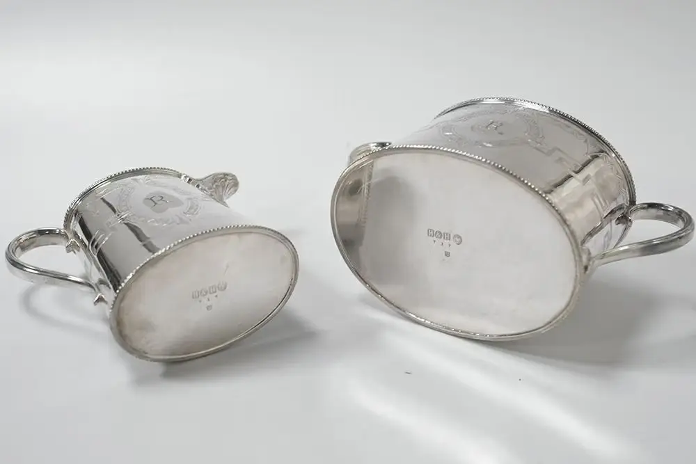 アンティークシルバープレートティーセット/Hukin＆Heath イギリス ハンドエングレービング装飾1