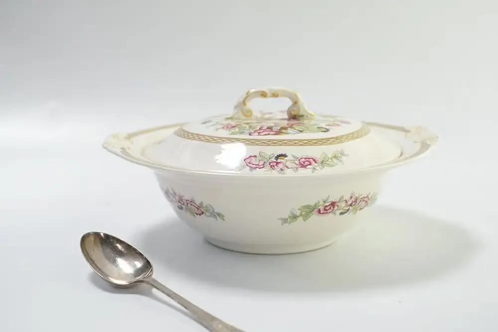 アンティーク チュリーンSWINNERTONS 卓上でスープを取り分ける蓋付きの器/アンティーク食器4