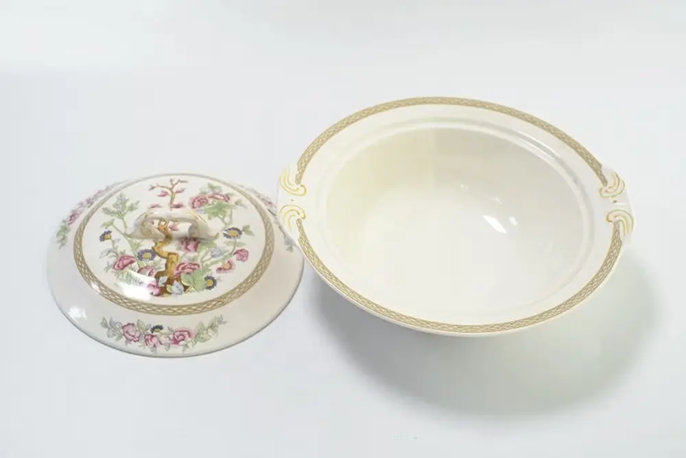 アンティーク チュリーンSWINNERTONS 卓上でスープを取り分ける蓋付きの器/アンティーク食器1