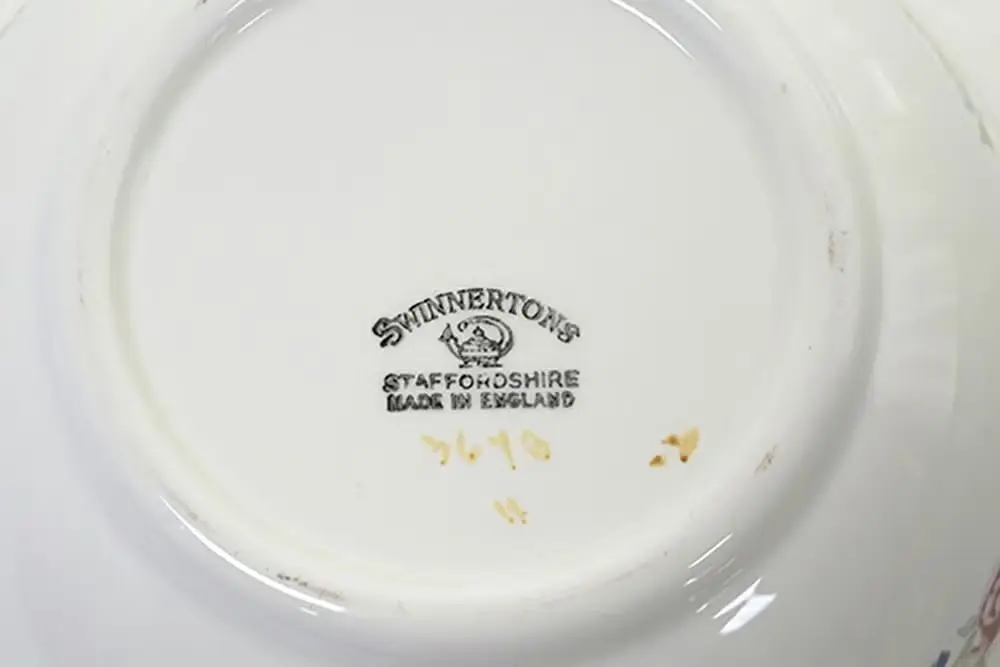 アンティーク チュリーンSWINNERTONS 卓上でスープを取り分ける蓋付きの器/アンティーク食器3