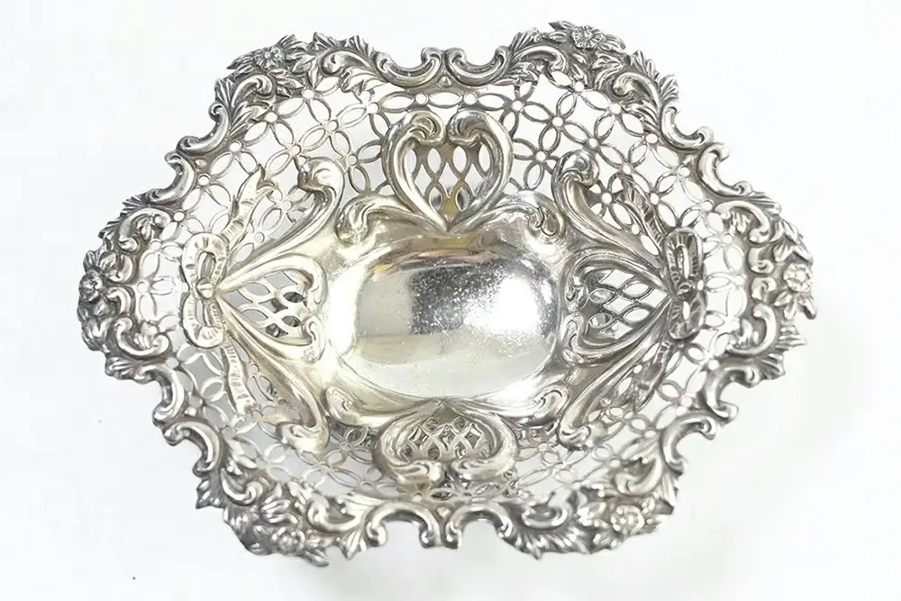 ヴィンテージ スターリングシルバーピンディッシュ イギリス ロンドンで作られた純銀(92.5)トレイ2