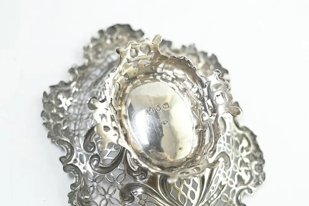 ヴィンテージ スターリングシルバーピンディッシュ イギリス ロンドンで作られた純銀(92.5)トレイ6