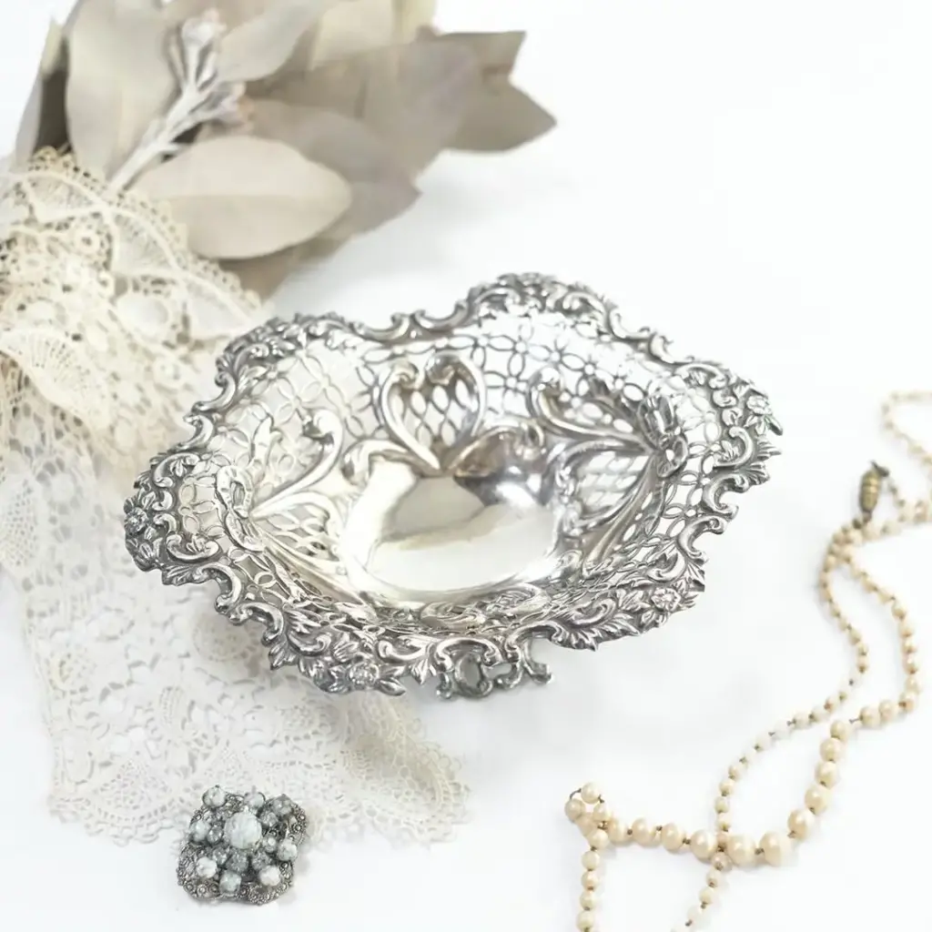 ヴィンテージ スターリングシルバーピンディッシュ イギリス ロンドンで作られた純銀(92.5)トレイ7