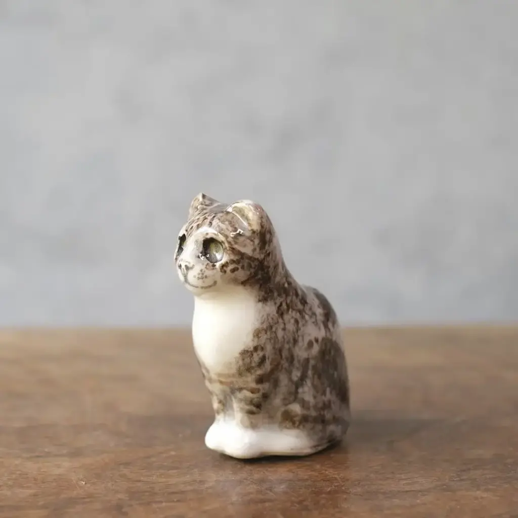 ヴィンテージ ウィンスタンレーキャット ケンジントンキャット キジ白 ミニ イギリス 陶芸作家Jenny Winstanley 置物1