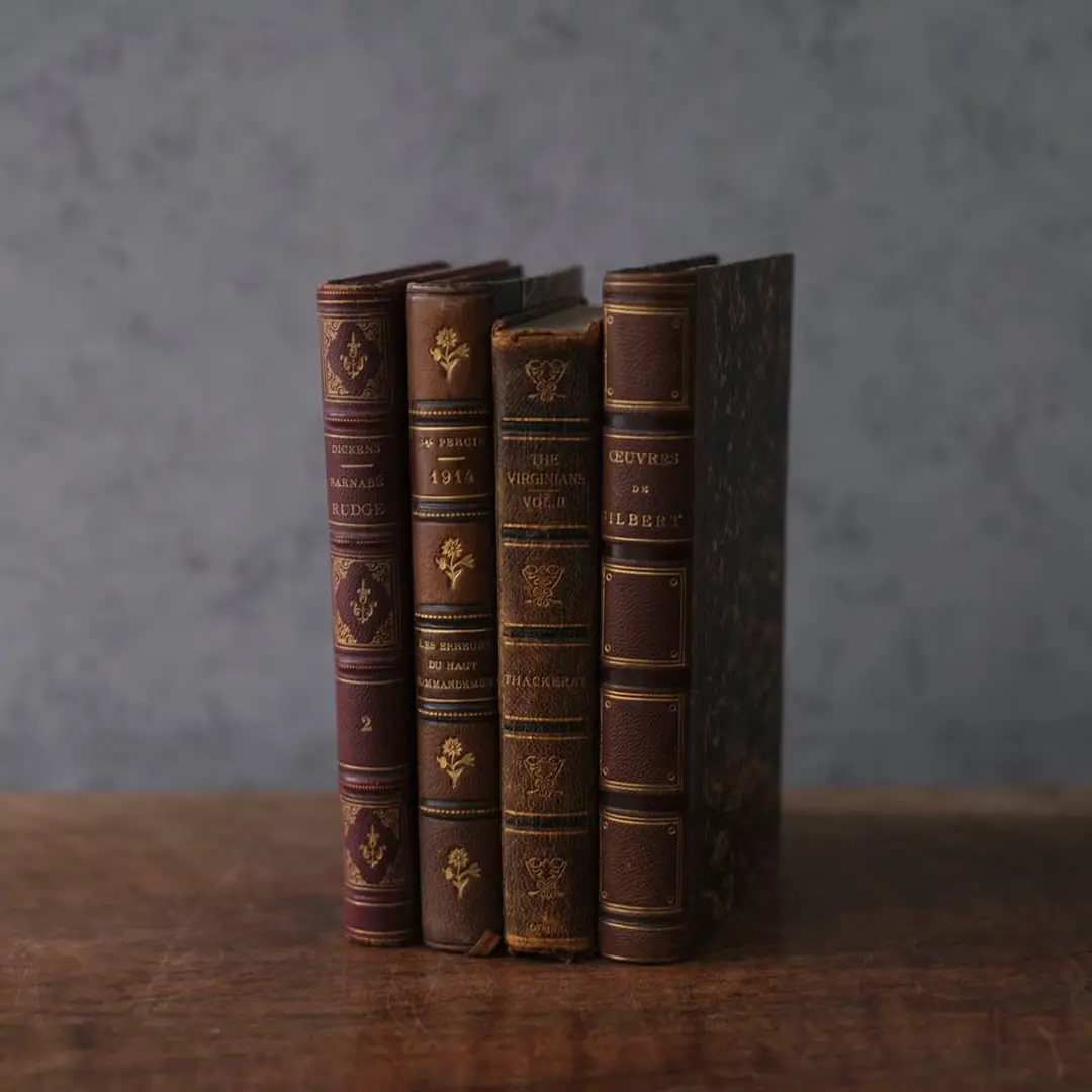 アンティークレザーブック 革張りの本 イギリス&フランス アンティーク雑貨